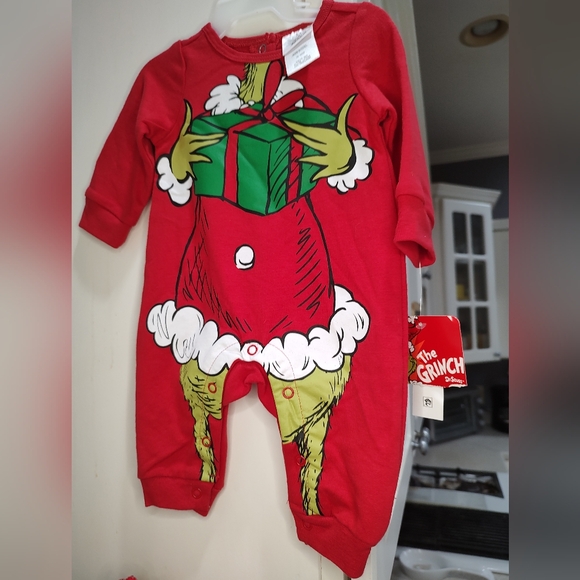 Dr. Seuss Grinch Baby Coverall Size 0 - 3 Months NEW The Grinch Baby Pajamas - Picture 2 of 6
